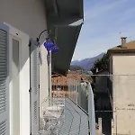 Casa Bellagio, / *