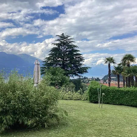 Casa Bellagio, / *