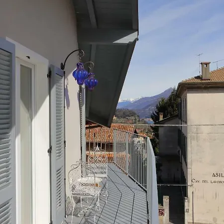 Casa Bellagio, / *