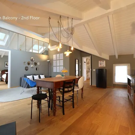 Casa Bellagio, / Apartament *
