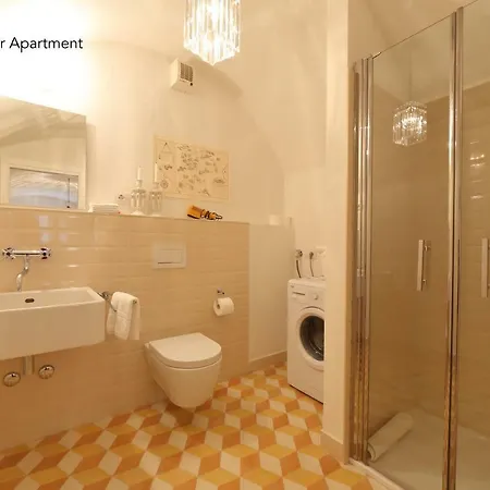 Casa Bellagio, / Apartament