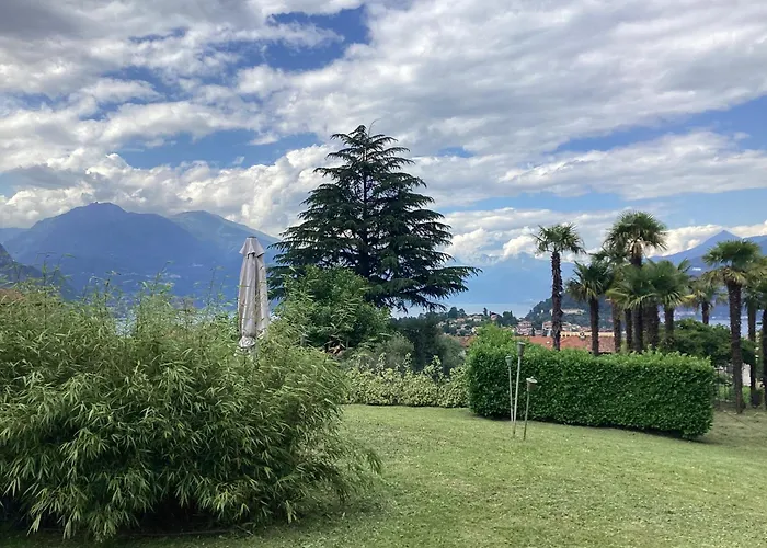 Casa Bellagio, / *